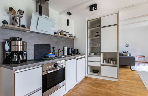 Pellworm Apartment | ‘Himmelblaue Schönheit’ is a generously proportioned holiday flat for two people on the ground floor