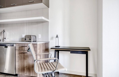 Yesler Terrace Apartment | Hip First Hill 1BR w/Gym, Roof & Lounge, nr Pioneer Sq, by Blueground