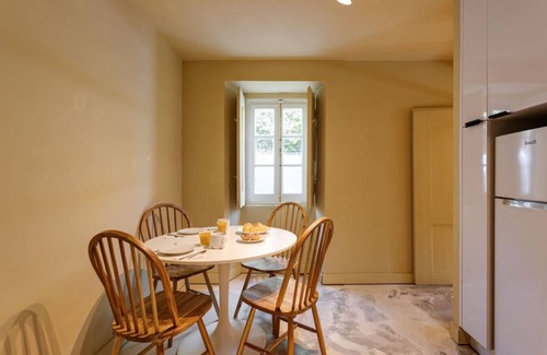 Linda-a-Velha House | Hip Tailor Made Chalet