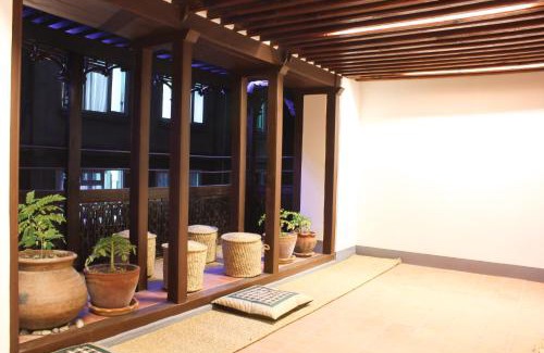 Lalitpur Bed & Breakfast | Hiranya Guest House