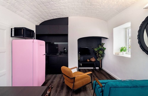 Evora Apartment | Histórico & Moderno · Charme & Alma Alentejana · Conforto no Coração Histórico