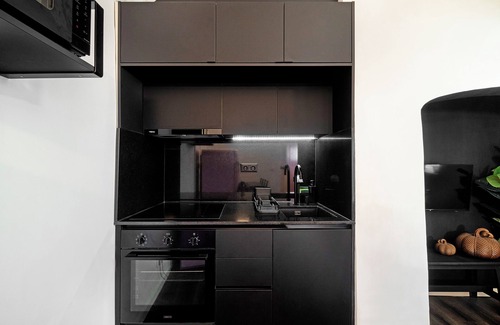 Evora Apartment | Histórico & Moderno · Charme & Alma Alentejana · Conforto no Coração Histórico