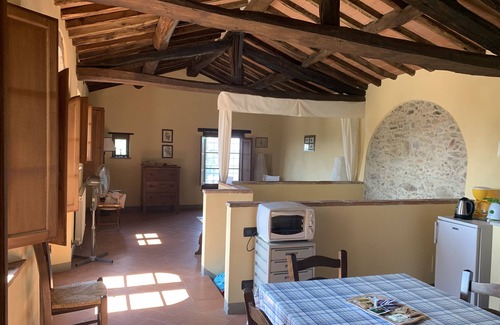 Valgiano House | Histori Renovated cottage, walking distance to the best hiking trails