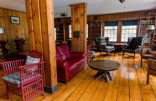 Franconia Cabin | Historic 12 Bedroom Lodge in the White Mountains
