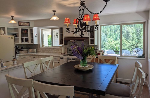 Cashmere Other | Historic 1906 Grand Farmhouse in Cashmere's scenic Brender Canyon on 20 acres
