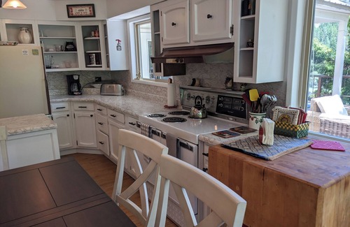 Cashmere Other | Historic 1906 Grand Farmhouse in Cashmere's scenic Brender Canyon on 20 acres