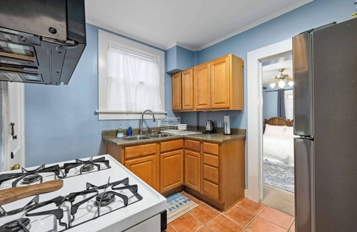 Fort Wayne Apartment | Historic 2 Bdr across from Lakeside Park