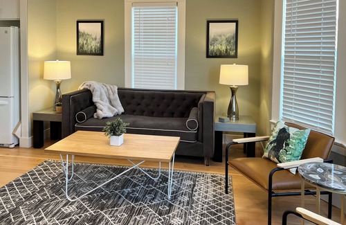 Eatonville House | Historic 3-bedroomTownhouse in Downtown Eatonville!