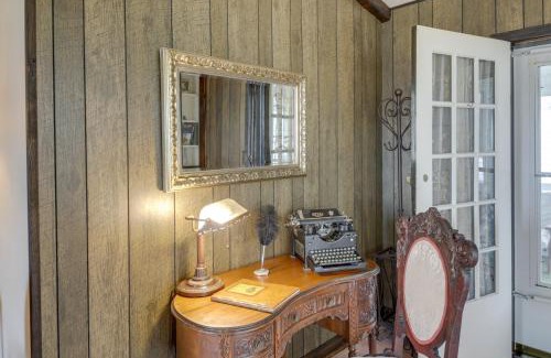 Alexandria House | Historic Alexandria Home with Private Yard!