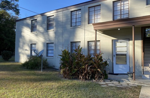 Valdosta House | Historic Apartment 1BR 1BA Ideal for longer stays 2F