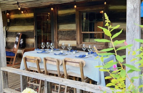 Lansing Cabin | Historic Appalachian Log Cabin on 22 Idyllic Acres