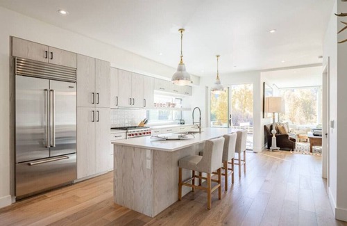 Basalt Apartment | Historic Basalt New TH on River!