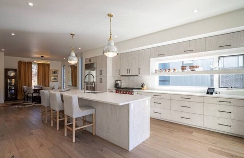 Basalt Apartment | Historic Basalt New TH on River!