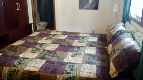 Whitefish Apartment | Historic Big Mountain Chalet Lower