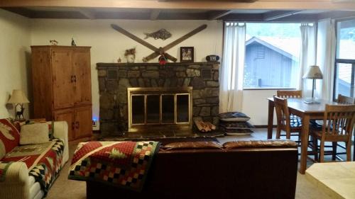 Whitefish Apartment | Historic Big Mountain Chalet Lower