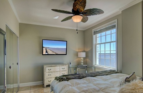 South of Broad Condo | Historic Charleston – South of Broad with Gorgeous Water and Sunset Views