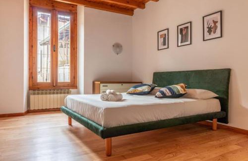 Pisogne Apartment | Historic City and 3 Bedrooms - Centre Lake Apartment