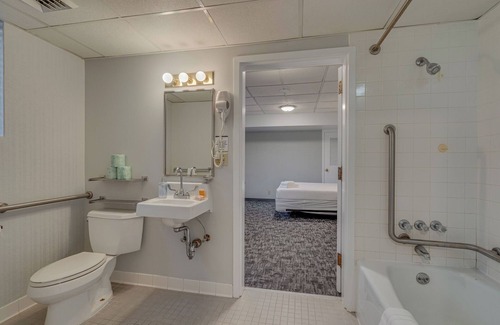 Music Row Hotel | Historic Converted Dorm Room in Great DT location!