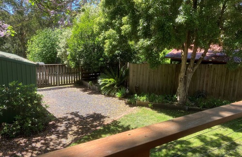 Warburton Cottage | Historic Cottage 4 Riverside Dve. Pet friendly, flat fenced yard on the River.
