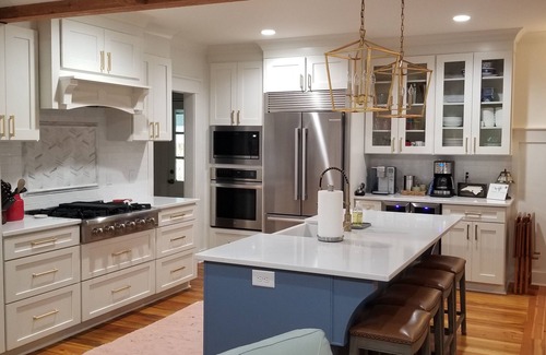 Old Town House | Historic Cottage with Private Pool, Firepit, EV Charging Walk to Village