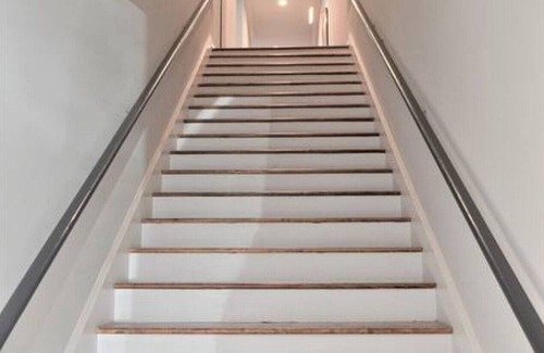 Roxboro Apartment | Historic Court Square Apt