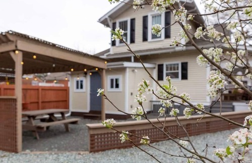 Durham House | Historic Craftsman Bungalow Minutes from Downtown!