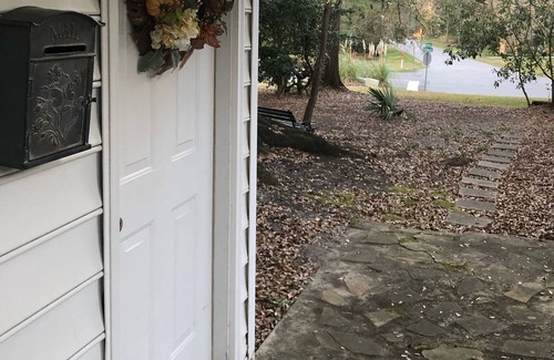 Summerville Historic District Cottage | Historic District :Cottage / Extended Stay avail short drive to Plantations