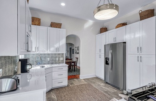 Brunswick House | Historic District - Grand Victorian Home with Courtyard near Island Beaches