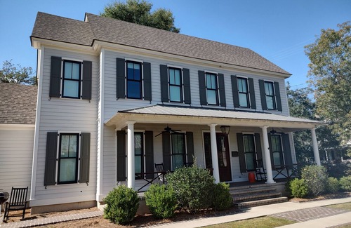 Georgetown House | Historic District in Georgetown SC! 4 bedrooms in the heart of town!
