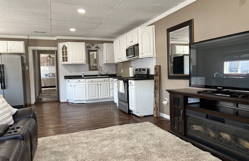 Loudonville Condo | Historic Downtown 1st Floor Flat