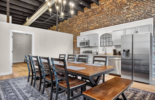 Fayetteville Apartment | Historic Downtown Loft. Walk to Shops & Eats.