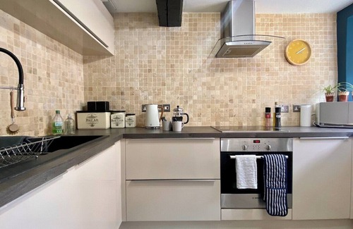 Frome Cottage | Historic Family Cottage - Garden - Central Frome