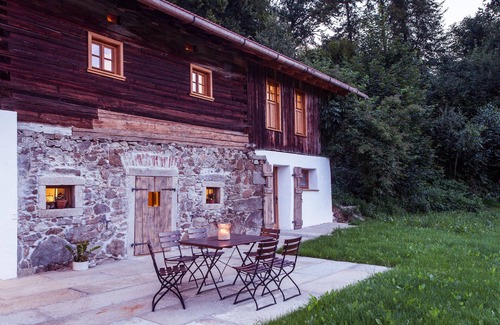 Drachselsried House | Historic farmhouse with sauna, pond and hot tub