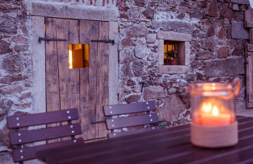 Drachselsried House | Historic farmhouse with sauna, pond and hot tub