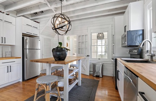 Fish Creek House | Historic Hill Street Home - Heart of Fish Creek!