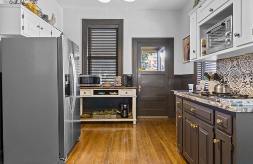 Kansas City House | Historic Holmes Place + Min from Downtown