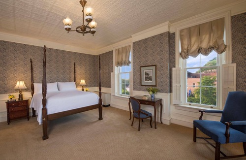 Red Wing Hotel | Historic Hotel in Beautiful Red Wing -Outdoor Activities -Dining -Museums -Art