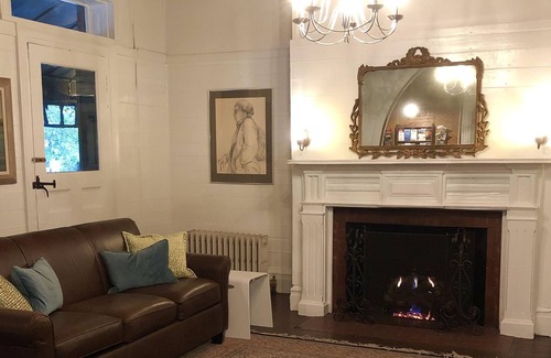 Lansing Bed & Breakfast | Historic Inn near Ithaca on the Cayuga Wine Trail, Room 9