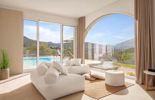 Castellammare del Golfo House | Historic Villa Overlooking Scopello Sea Stacks