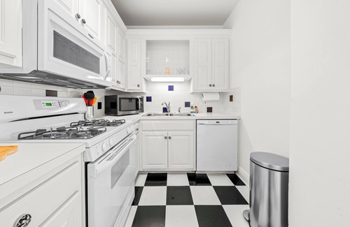 Hanover Place Apartment | Historic Kansas City Penthouse Loft middle of KC!