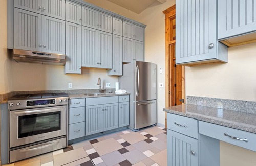 Custer House | Historic Kleemann House, 1883 luxury in Custer