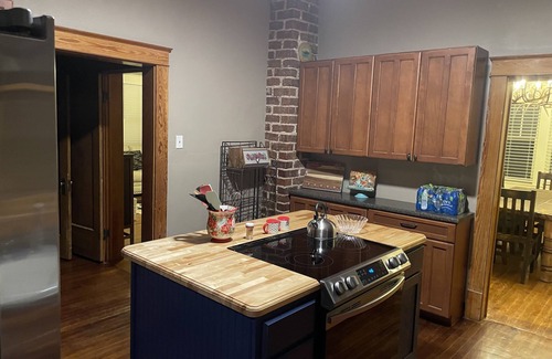 Spur Bed & Breakfast | Historic Lisenby-Campbell House; Spacious, Historic & Tastefully Updated.