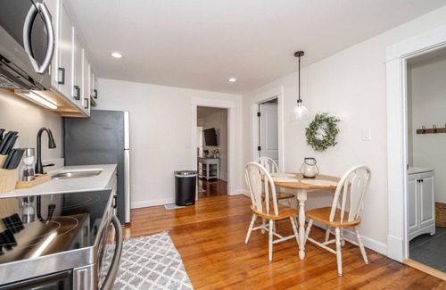 Ludlow Condo | Historic Ludlow is a quaint stay just off the Ohio River