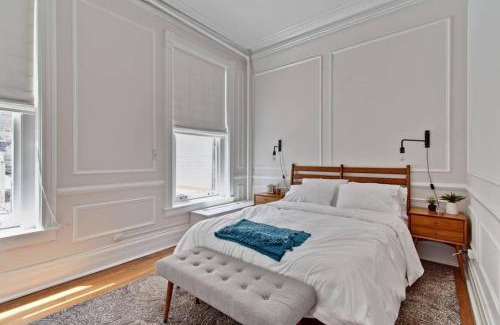 Gold Coast House | Historic luxury Townhouse in Downtown Chicago