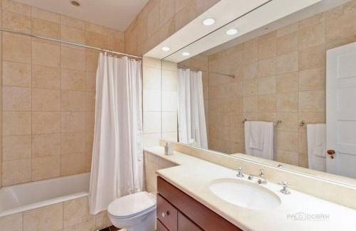 Gold Coast House | Historic luxury Townhouse in Downtown Chicago