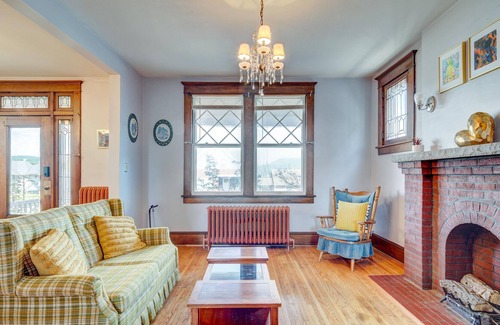 Cumberland House | Historic Mountain Retreat: Breathtaking views, pet friendly, trampoline/playroom