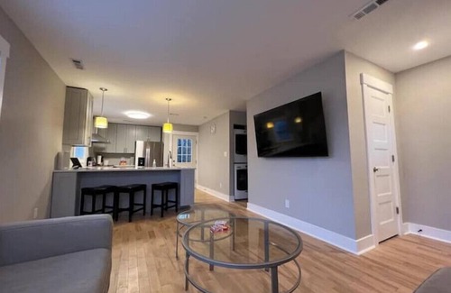 Charlotte House | Historic Oaklawnnn