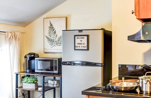 Old Town Alexandria Apartment | Historic OLD TOWN | Block 2 KING ST | 99 Walkscore