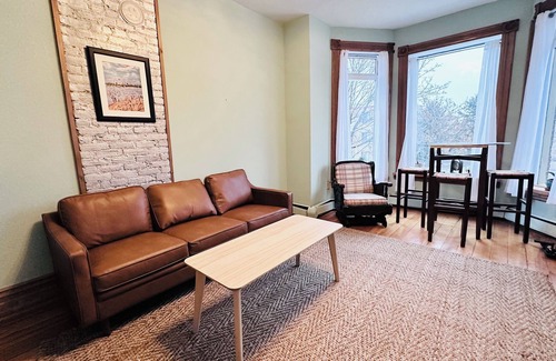 Summit - University House | Historic row house near Xcel Center, State Capitol