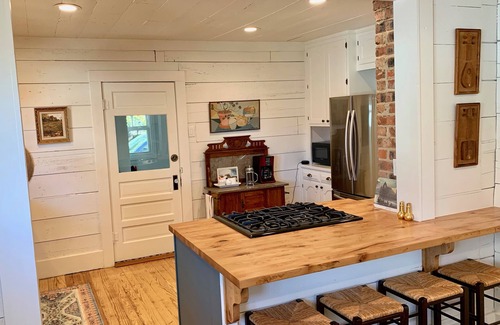 Denton House | Historic Shiplap Cottage walk to TWU!